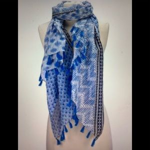 Mixed Media Printed Scarf